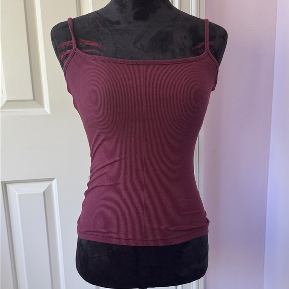 SKIMS Soft Lounge Ribbed Cami in Bordeaux - Picture 4 of 5